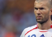 开云体育视频直播-从赛道到绿茵场，当F1街道赛的轰鸣遇见几内亚足球的逆转奇迹