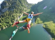 开云官网-当东方风暴席卷绿茵场，张本智和的乒乓统治与韩国足球的轻取哲学